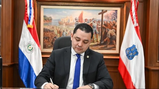 Bello impulsa subasta en la Costanera con base de USD 25 millones para 2026