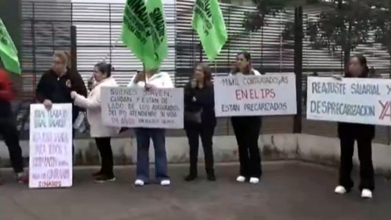 Enfermeros de IPS protestan para exigir equiparación salarial y desprecarización