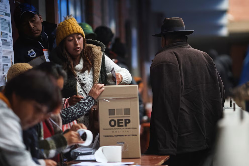 Histórico balotaje en Bolivia: la OEA pide calma