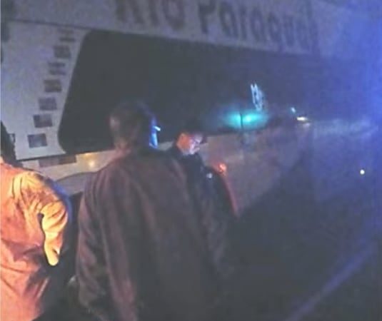 Guarda de bus murió aplastado al revisar una falla mecánica