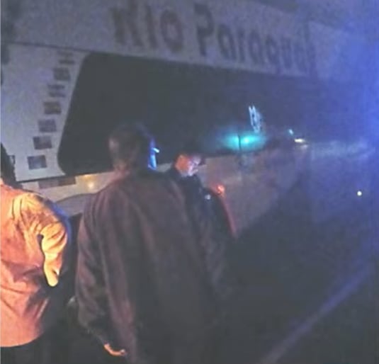 Guarda de bus murió aplastado al revisar una falla mecánica