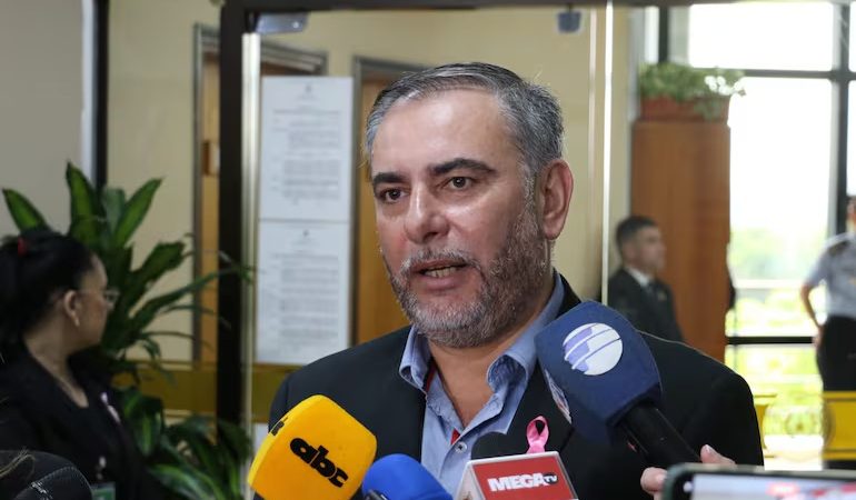 Villalba insiste en que Paraguay debe analizar relacionarse con China y soltar a Taiwán