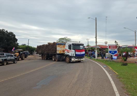Cañicultores acusan a gobernador de Guairá de trabar finalización del tren de molienda