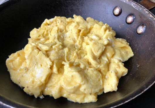 Paraguay logra un récord Guinness de 2.806 platos de huevos revueltos repartidos en una hora