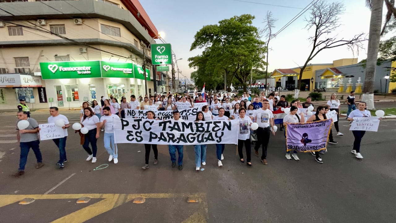Pedro Juan Caballero se une en una marcha por la paz ante la creciente inseguridad