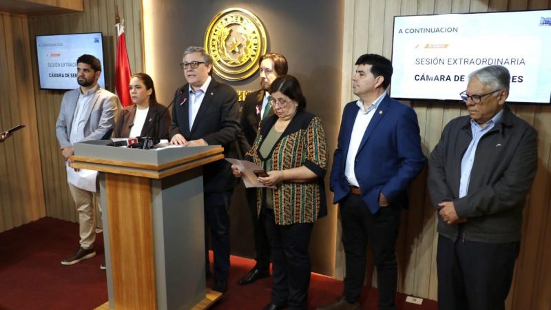 Oposición presenta denuncia penal por enriquecimiento ilícito, lavado y sobres en Mburuvicha Róga