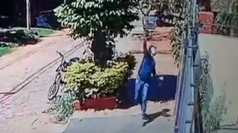 Periodista denuncia ataque con bomba molotov a su vivienda