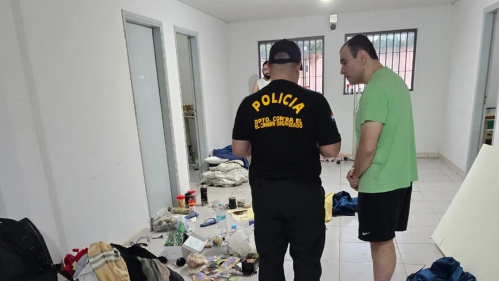 Allanan la casa de un coronel y la celda de “Tío Rico” por crimen de militar