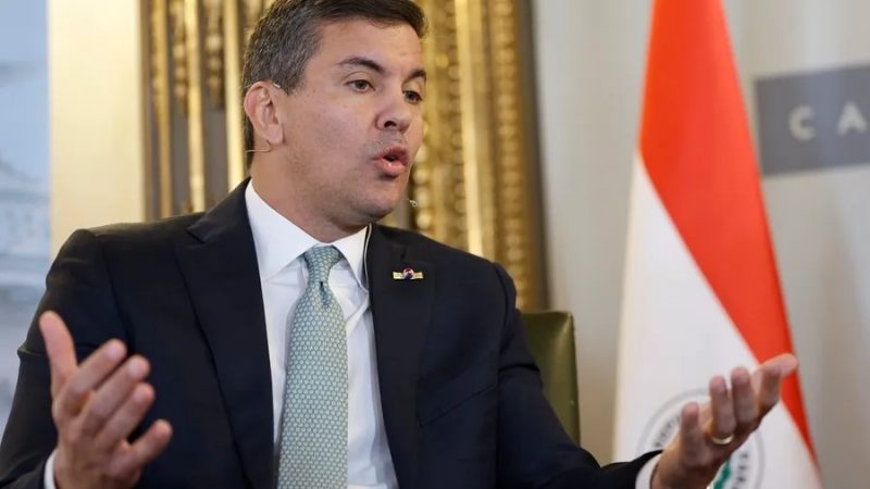 Peña gasta más de lo que gana y aún no transfiere su mansión en San Ber