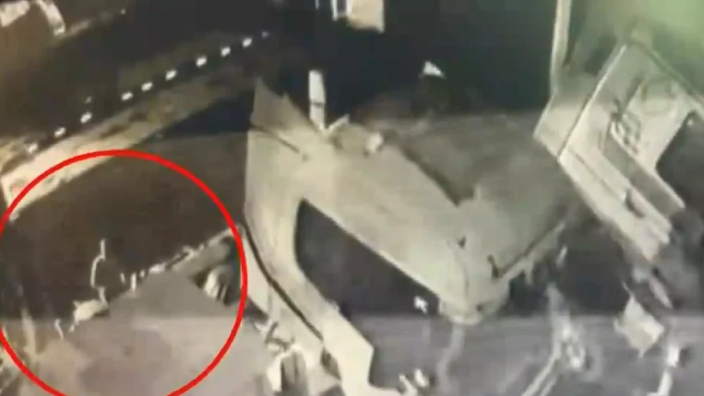 Empleado de taller incendia dos camiones en represalia por suspensión en San Lorenzo