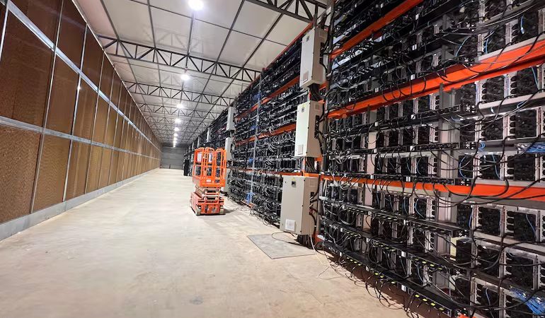 Mineros de bitcoin anuncian su instalación en Paraguay