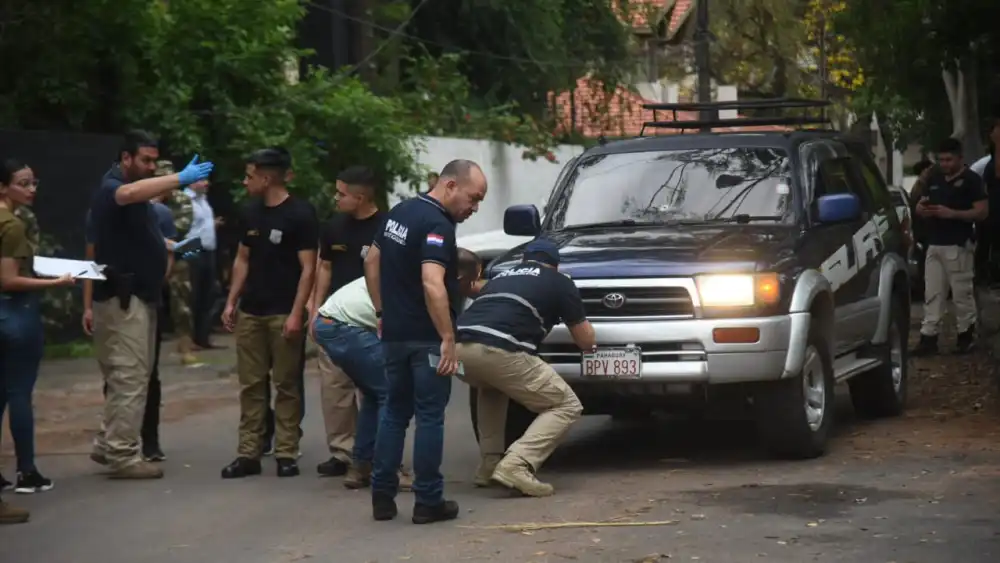 Policía realiza allanamiento en CDE en busca de los asesinos del militar Guillermo Moral