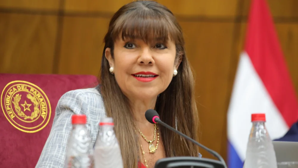 Celeste Amarilla afirma que titular de Petropar debe ser destituido