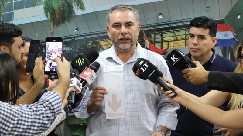 Democracia tambalea acusa senador Villalba: denuncian vulnerabilidad de las máquinas de votación del TSJE