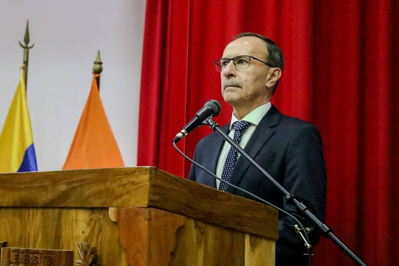 Refuerzan con 11 mil uniformados las fronteras con Brasil y Argentina