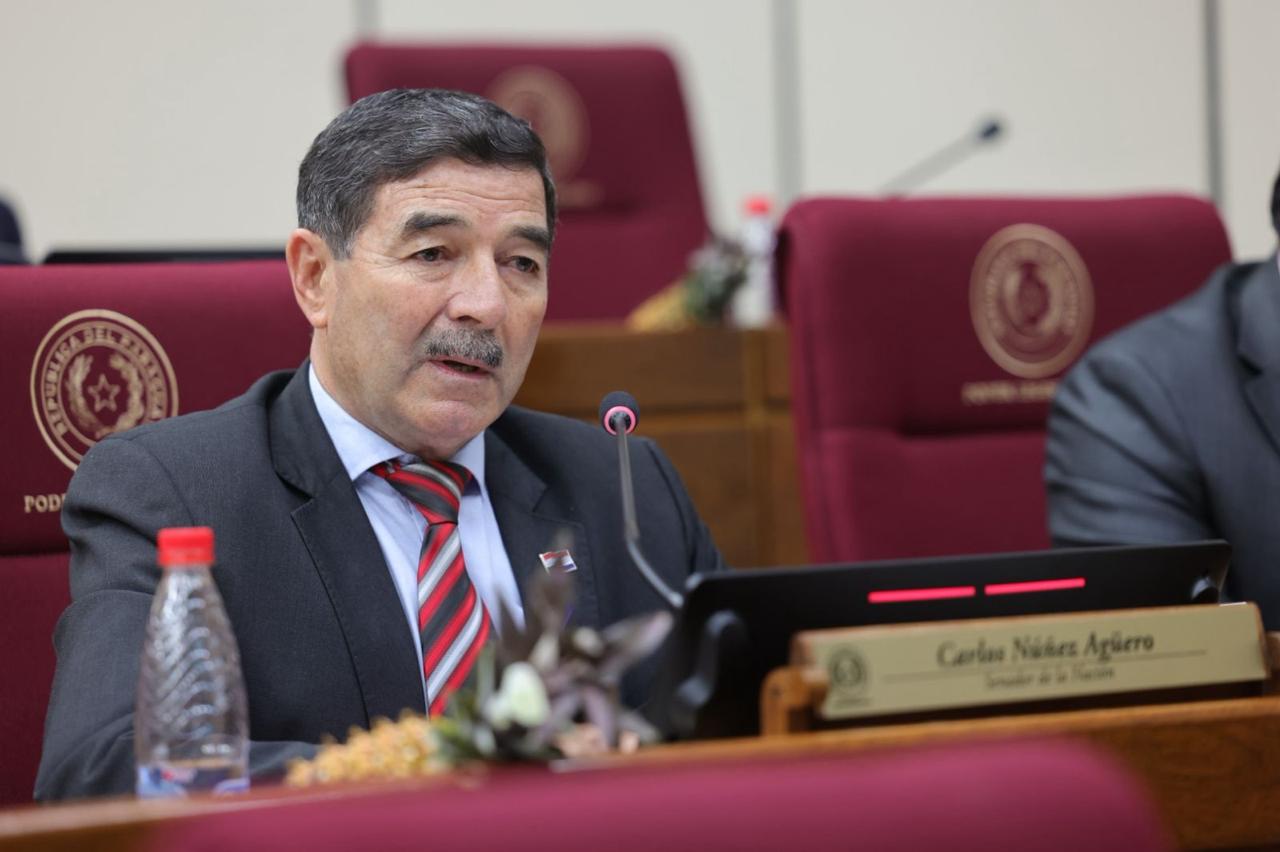 Honor Colorado busca retener a Núñez en medio de la tormenta por coimas