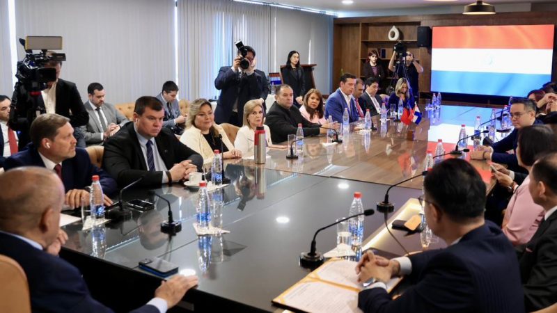 Choque diplomático: Kobylanski vs. embajador de Taiwán, transmisión cortada en plena reunión