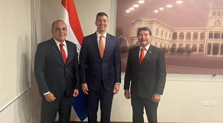 Peña ofreció 50 cargos a senador Núñez para evitar abandono de bancada oficialista