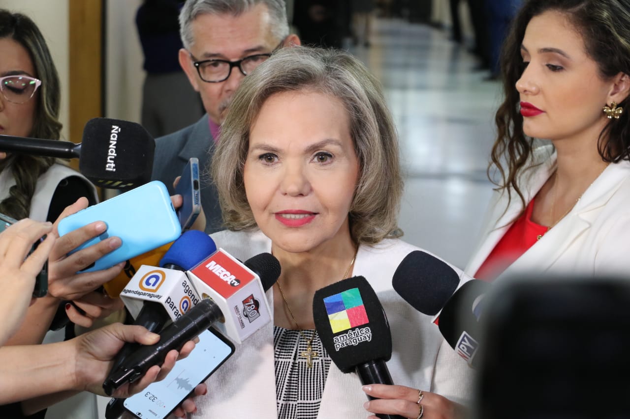 “Penoso espectáculo”, dijo Lilian Samaniego al referirse a la crisis tras las elecciones en Ciudad del Este