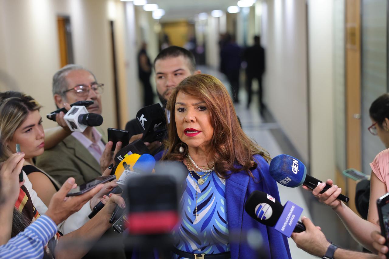 Celeste Amarilla denuncia vulnerabilidad en las máquinas y pide volver a las papeletas