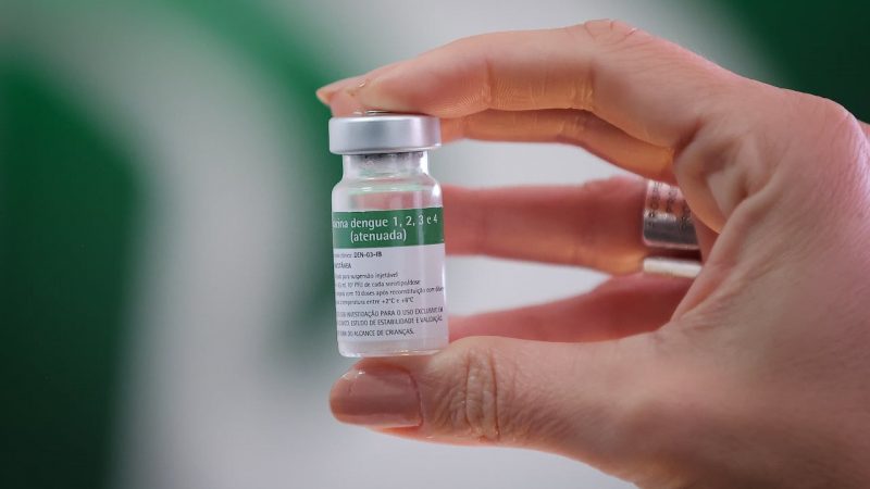 Primera vacuna de dosis única contra el dengue logra aprobación en Brasil