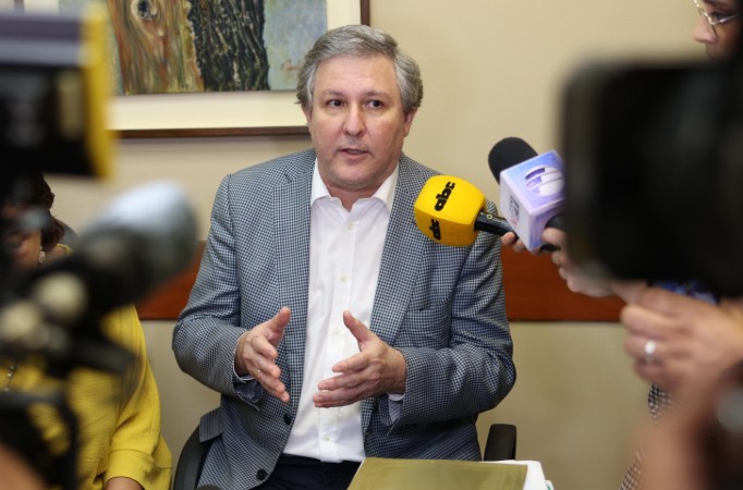 Mafia de los pagarés está arruinando familias con embargos criminales, acusa senador Filizzola