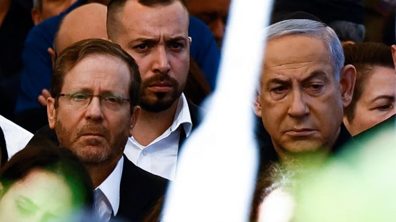 Netanyahu pide indulto en pleno juicio por corrupción y desata un terremoto político