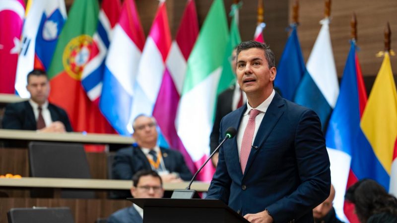 Santiago Peña minimiza la paliza en CDE: “No hay que dramatizar”