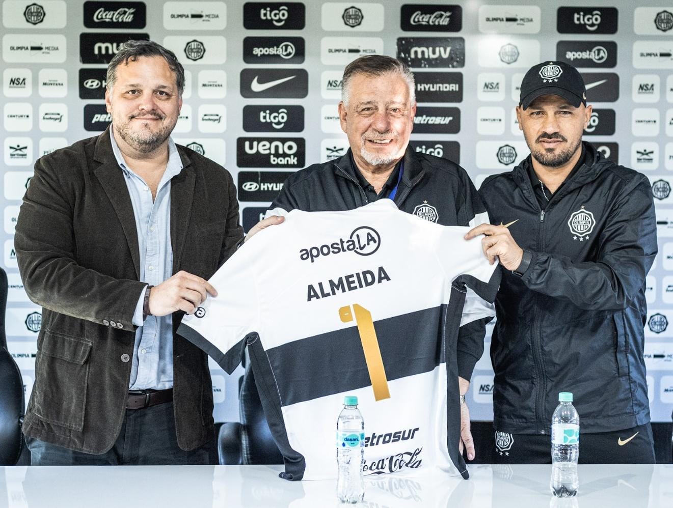 Ever Hugo Almeida se despide del banquillo de Olimpia al cierre del Clausura 2025