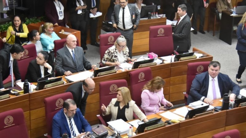 Trece senadores adelantan apoyo a la versión del Senado sobre ley de Datos Personales