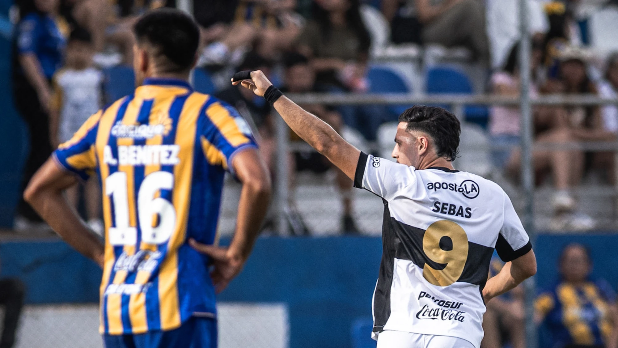 Olimpia resucita en Itauguá: remontada épica, dobletes demoledores y un Luqueño que se desmoronó