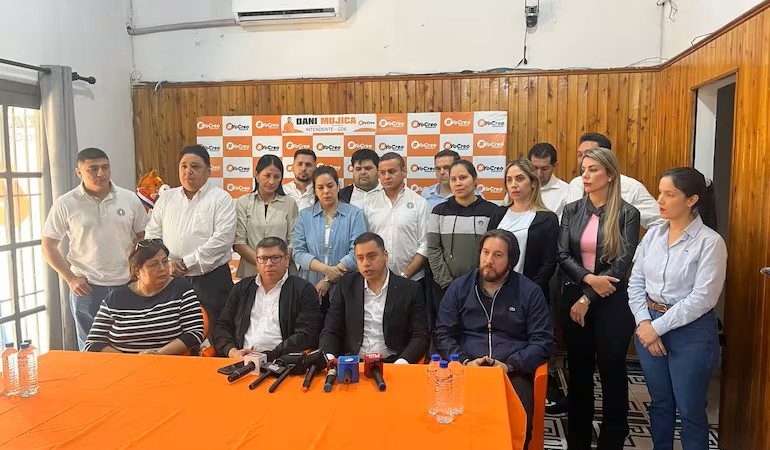 Mujica denuncia crimen organizado en el Estado y llama a frenar “la vieja guardia de la corrupción”