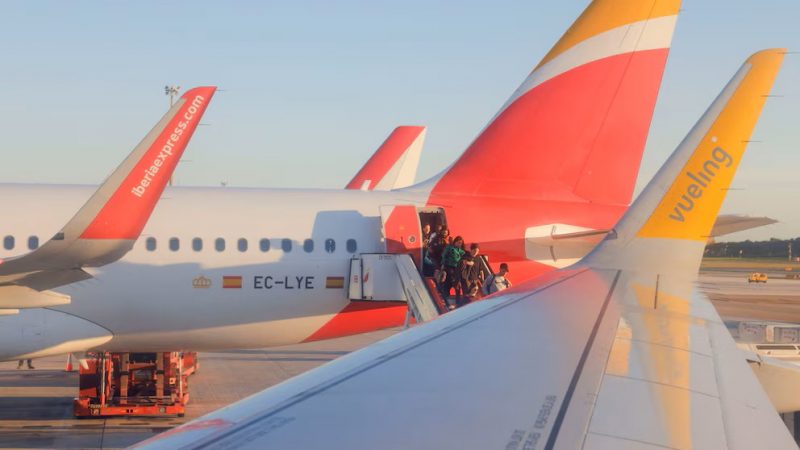 Seis aerolíneas frenan vuelos a Venezuela tras alerta de EEUU por “actividad militar”