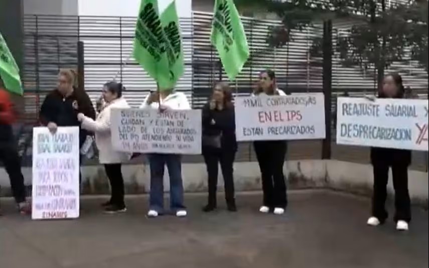 Enfermeras del IPS denuncian precarización y llevan reclamo salarial al Congreso
