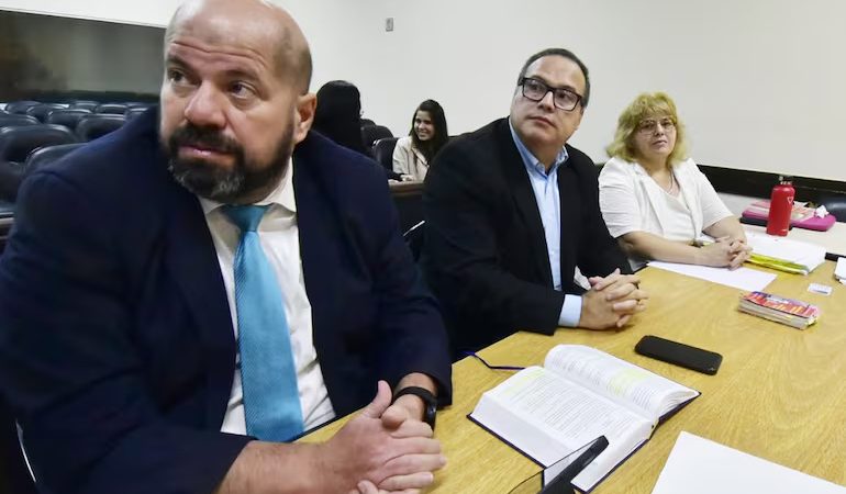 Fiscalas piden 10 años de cárcel para el exgerente de prensa Carlos Granada