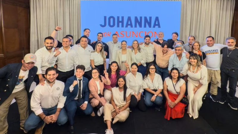 Johanna Ortega oficializó su precandidatura a la intendencia de Asunción