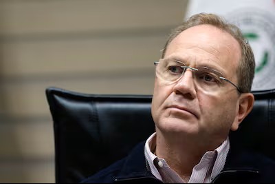 Camilo Pérez no quiere mote de «impuesto» y va en busca de consultas sobre candidatura