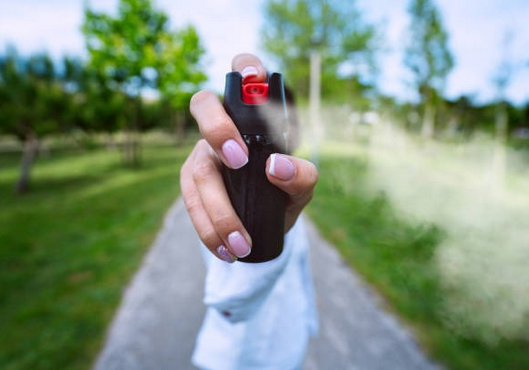 Ante cantidad de asaltos, aumenta la venta de artículos de defensa personal