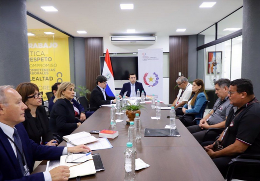 Funcionarios del Ministerio Público levantan la huelga tras mesa de diálogo tripartita