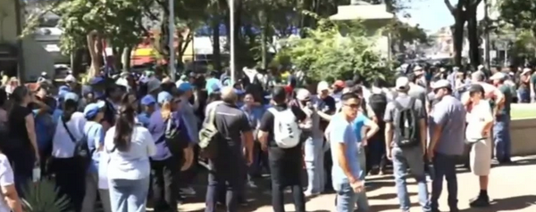 UNA paraliza sus actividades y exige mayor presupuesto para educación superior