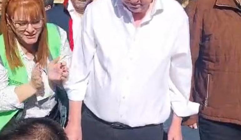 “¡Bandido, chupa medias de Cartes!”: Zacarías Irún escrachado al votar en Ciudad del Este