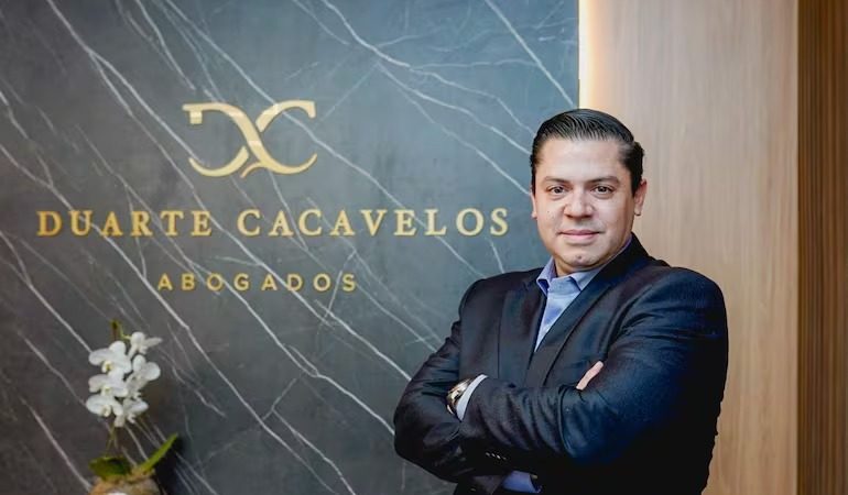 Guillermo Duarte Cacavelos renuncia a la defensa de Cristian Vera en denuncia por agresión