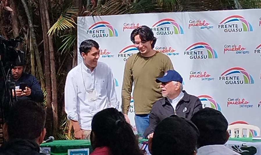 Fernando Lugo reaparece públicamente en plenaria del Frente Guasú