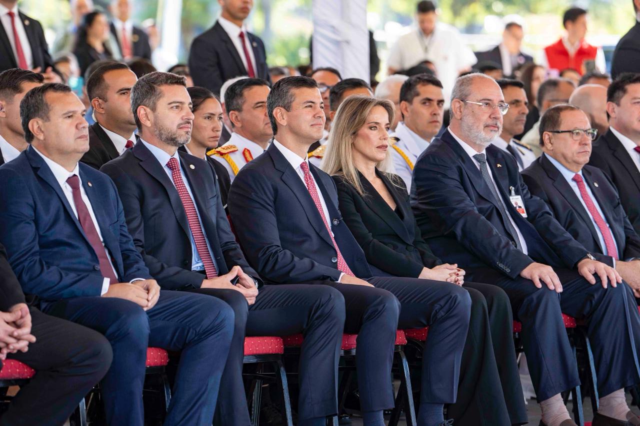 Peña presume estabilidad con Alliana y dispara contra Abdo: «Cinco años de peleas inútiles»