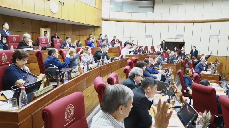 Senado reinstala el secretismo y perpetúa mandatos en la Corte Suprema