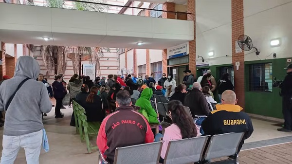 Médicos cuestionan a Peña por precariedad y tercerizaciones en salud