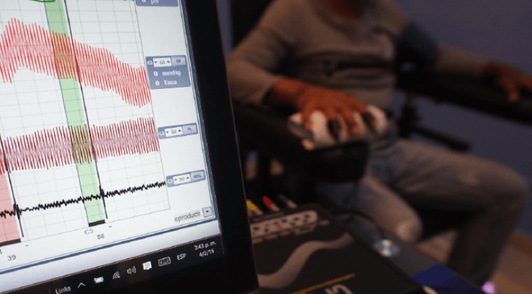 “Que siga ladrando a la luna”: Riera desprecia críticas de Núñez y defiende el polígrafo en la Policía