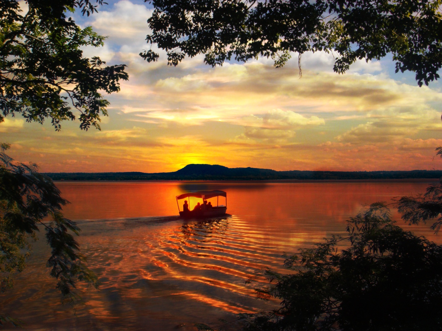 Senatur respalda los feriados como una medida estratégica para impulsar la economía