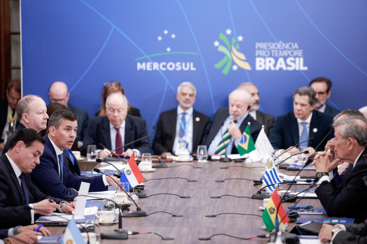 Peña reprocha a Lula por inaugurar puente sin Paraguay