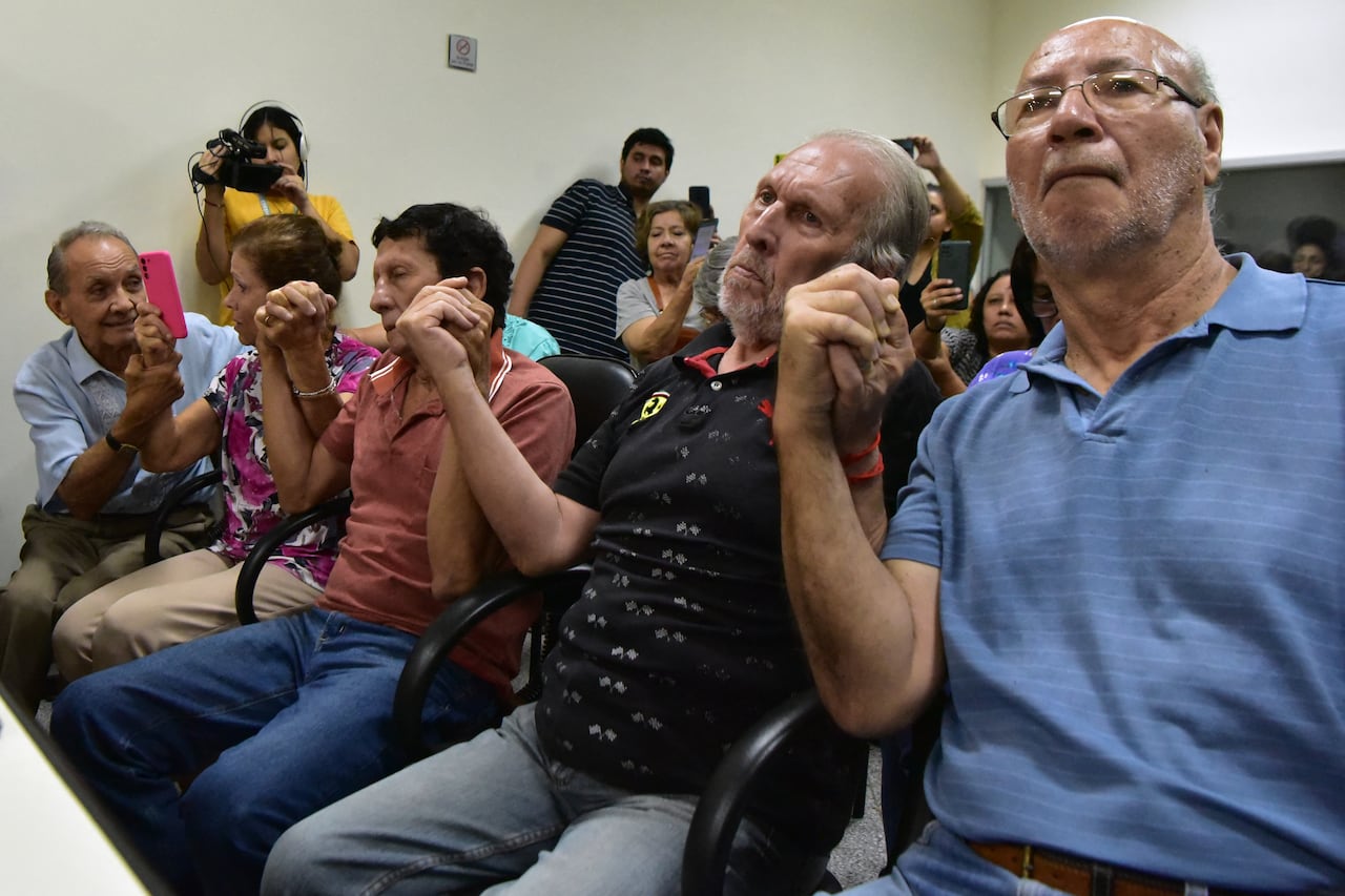 Fiscalía pide 25 y 30 años de cárcel para excomisarios stronistas acusados de tortura